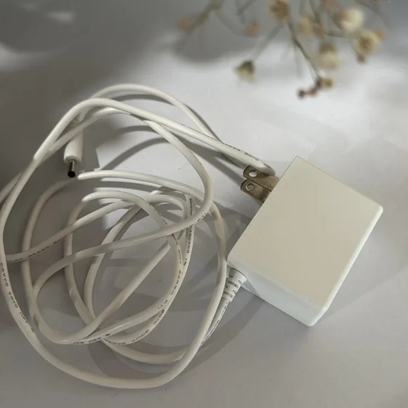 White Noise Sound Machine 14 Soothing Sounds 10 Levels Night Light Nursery - Picture 13 of 16